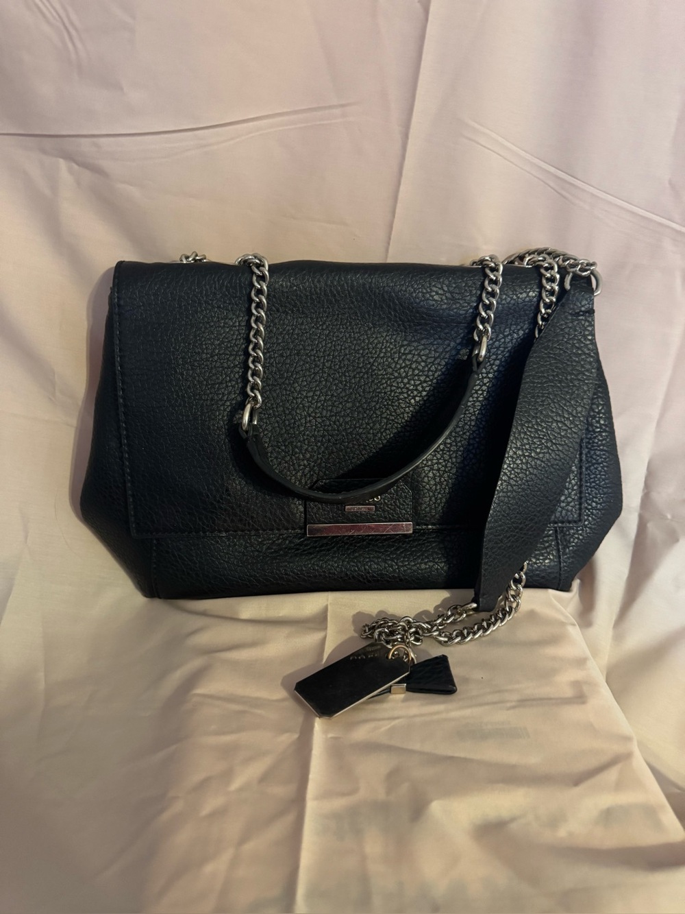 Black Leather Guess Chain-Strap Women's Shoulder Bag